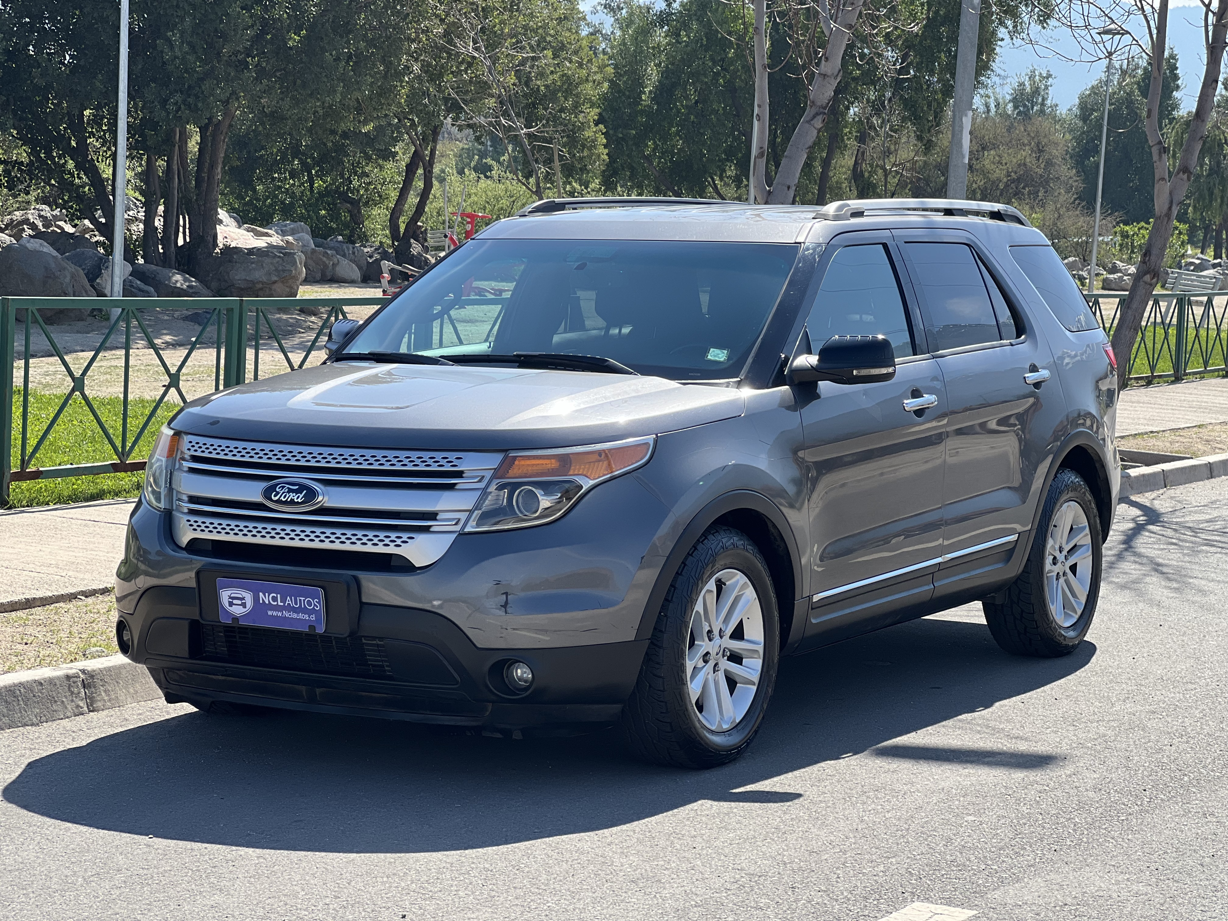 Ford Explorer XLT  2014 Gris