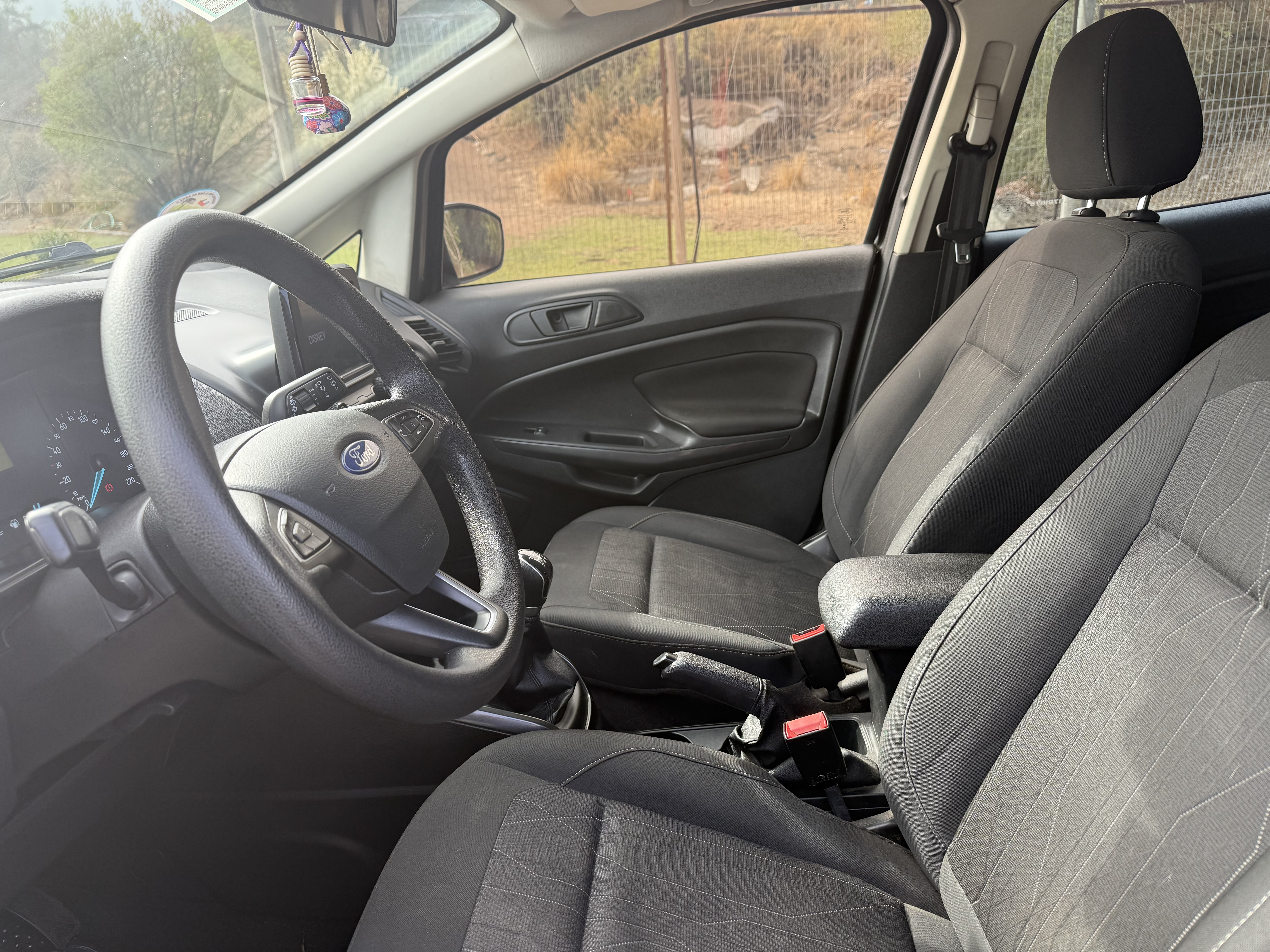 /uploads/vehicles/1TZR16Gljr2i55rmidiP/imagen_12.jpeg