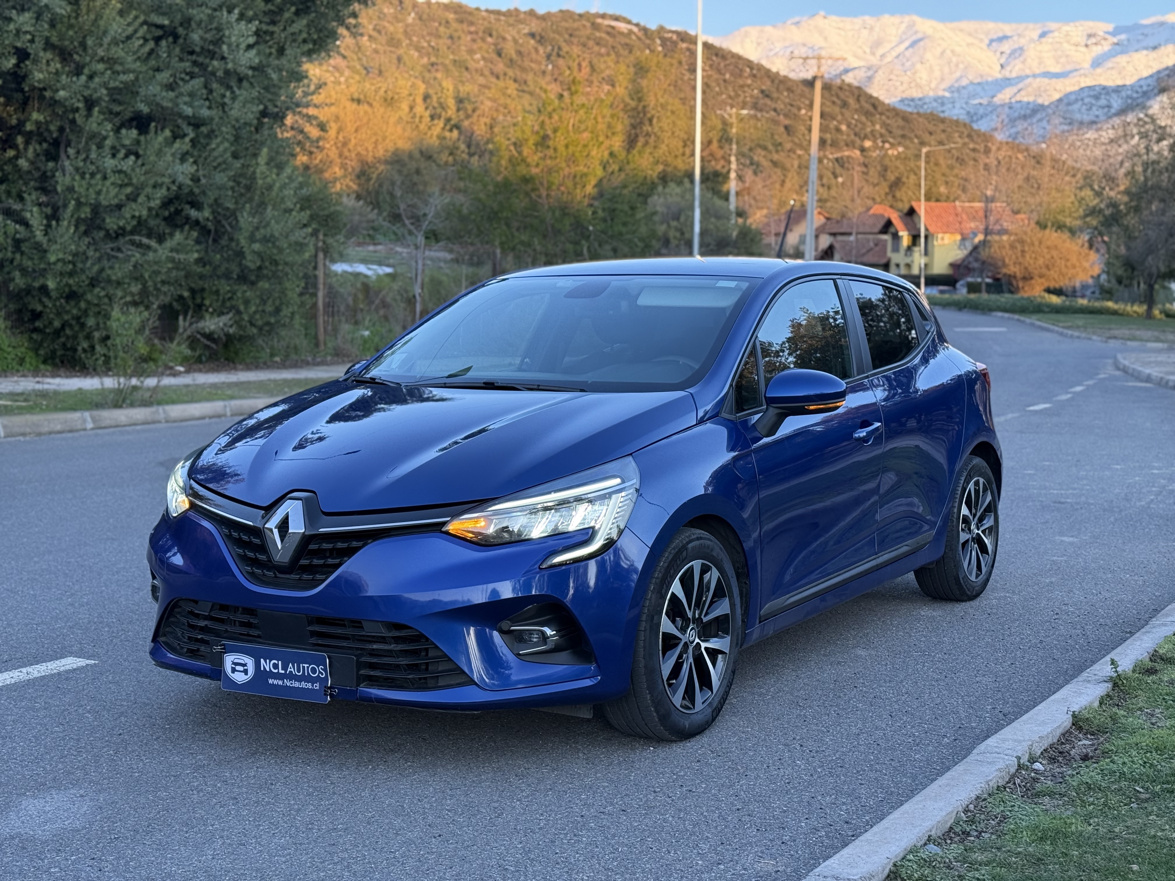 Renault Clio V turbo ZEN  2022 Azul