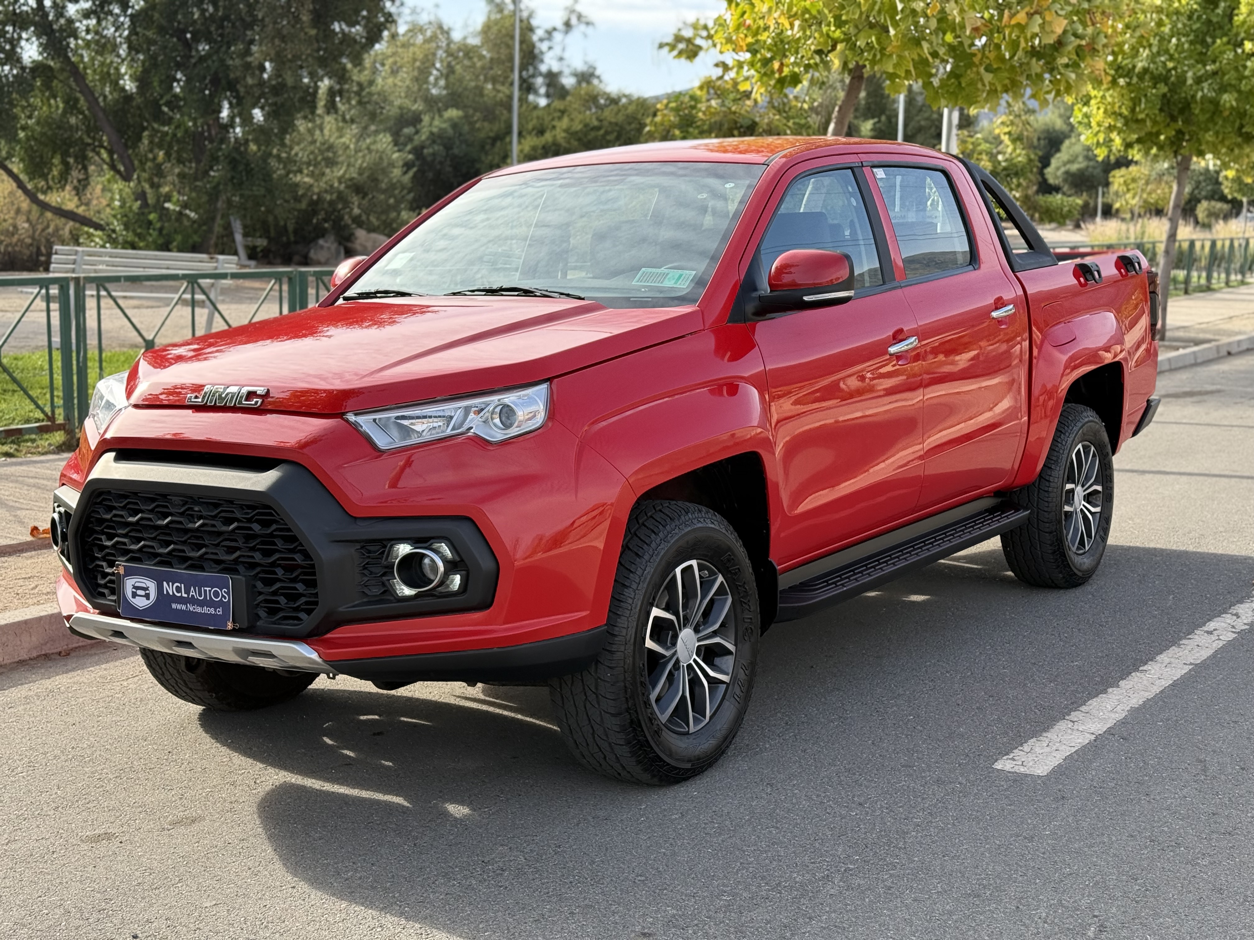JMC Vigus Plus 2.4 2023 Roja