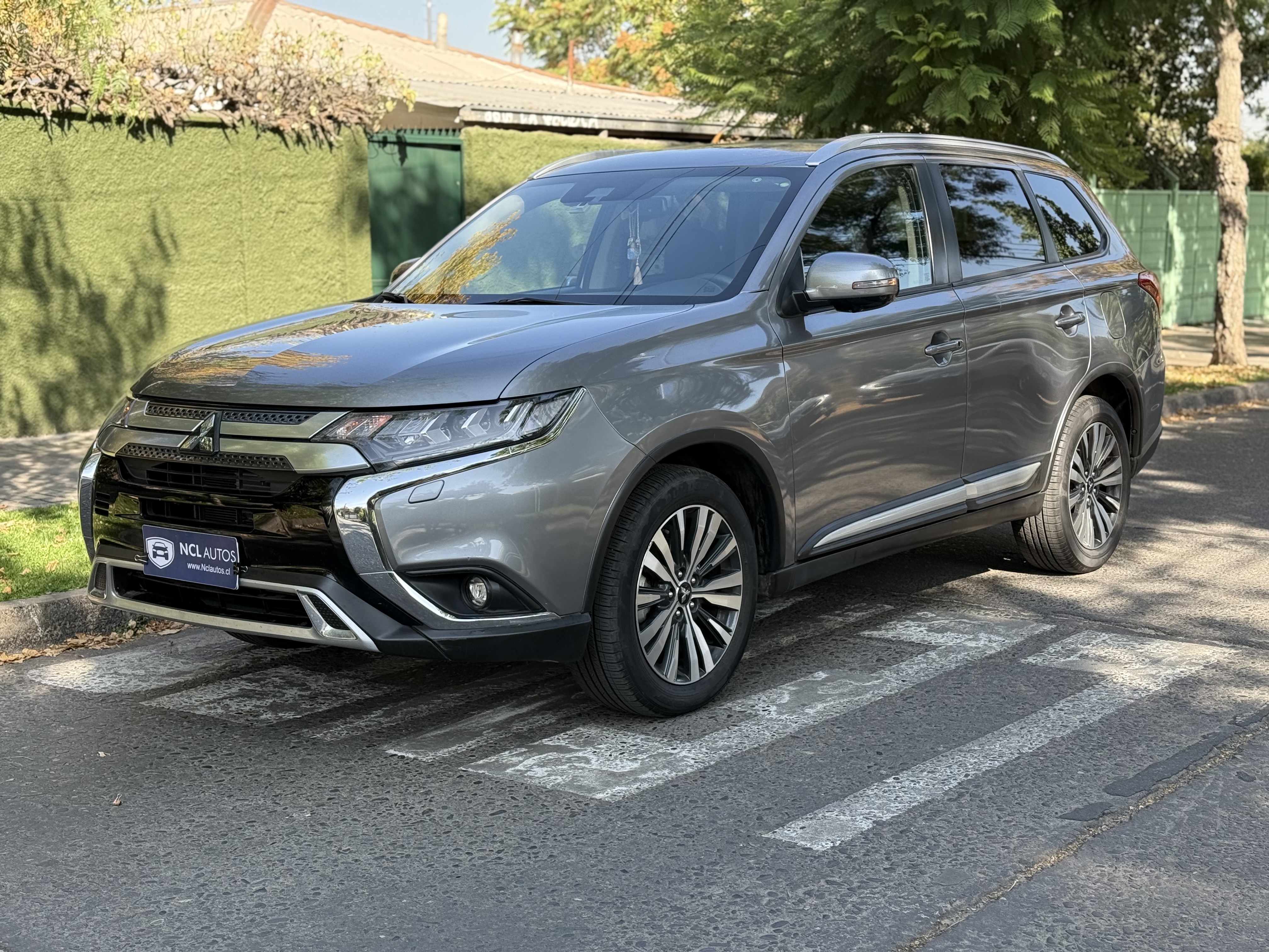 Mitsubishi Outlander AT 4x4  2022