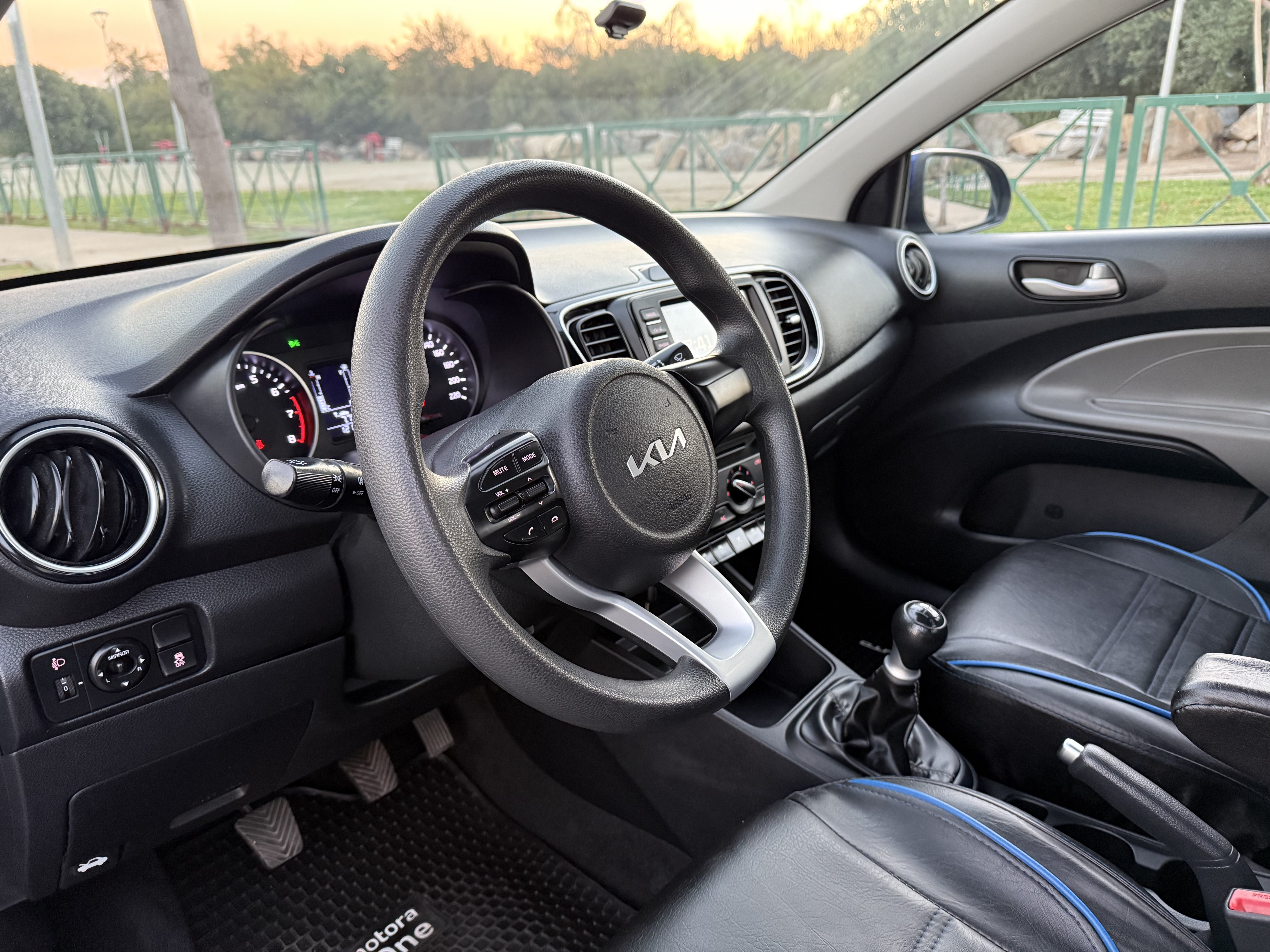 /uploads/vehicles/IOyG7PGTLK3dTWdtD659/imagen_17.jpeg