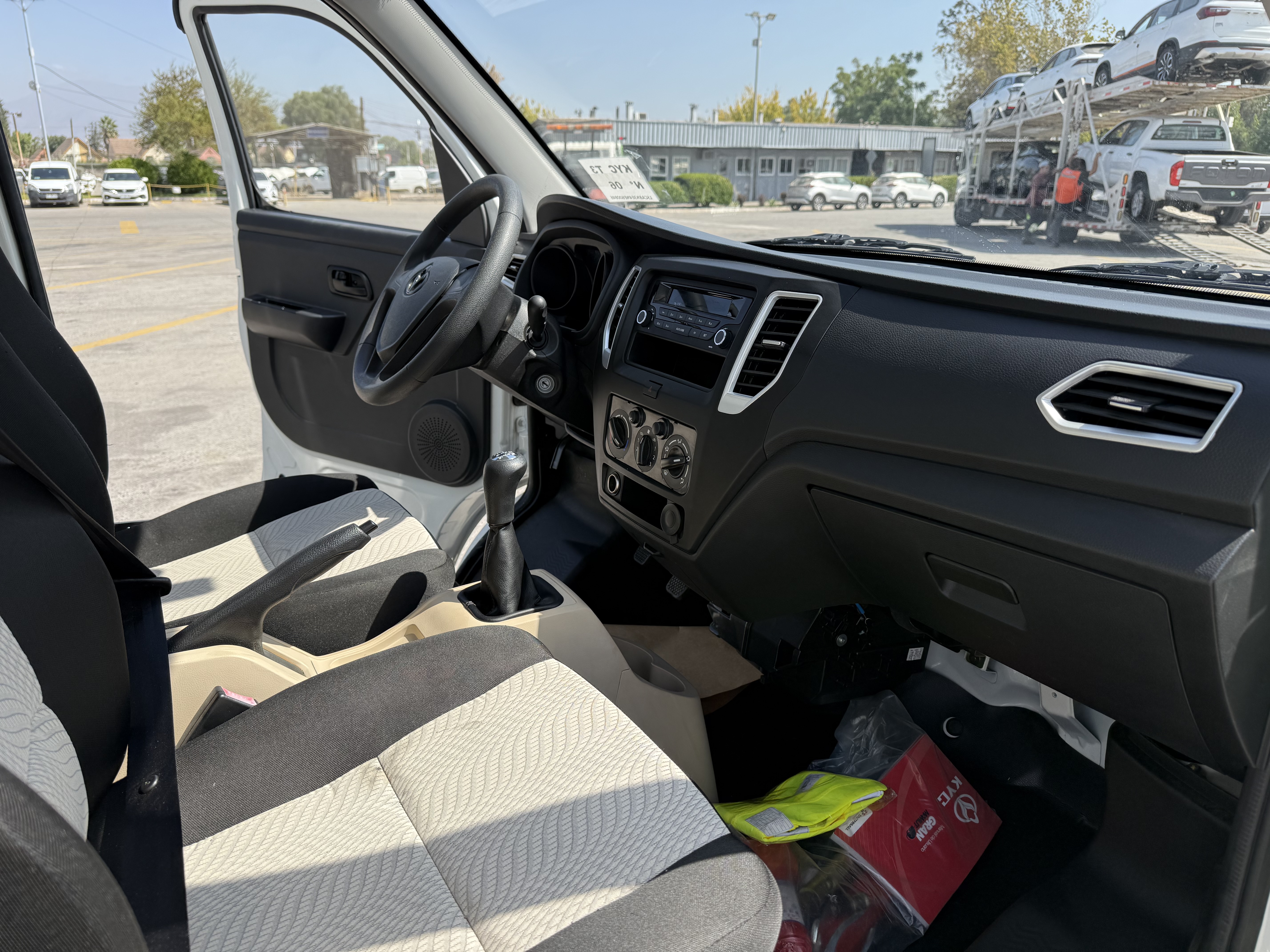 /uploads/vehicles/naZZXTYuhSdtHJE2KwpI/imagen_14.jpeg