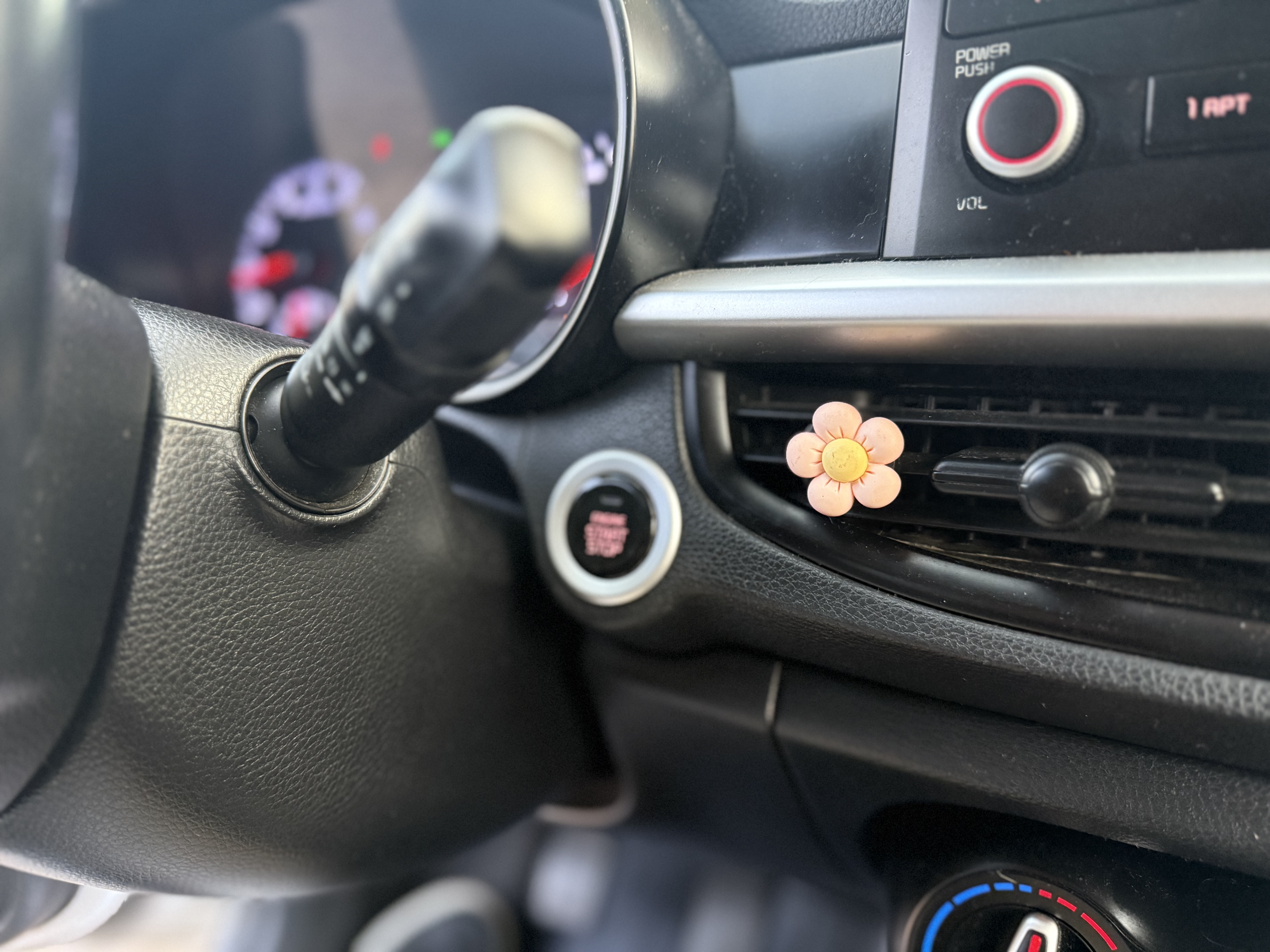 /uploads/vehicles/x75wAZQfIWpwZ2WrHwP2/imagen_12.jpeg